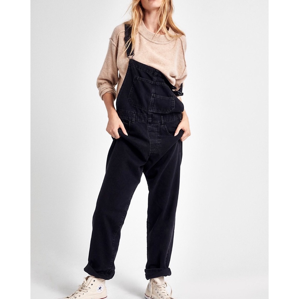 SOLD ❤️ Free People Ziggy Overalls